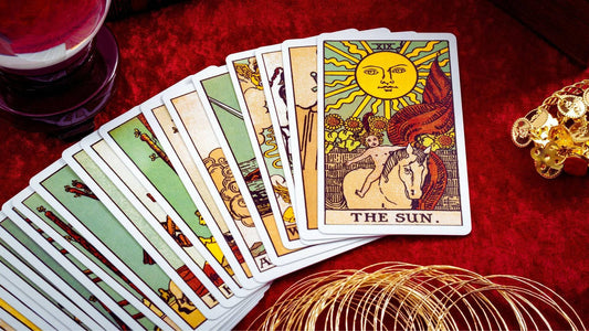 Consultas de Tarot Personalizadas: Descubra o Caminho da sua Jornada Espiritual - Universo com Alma ®