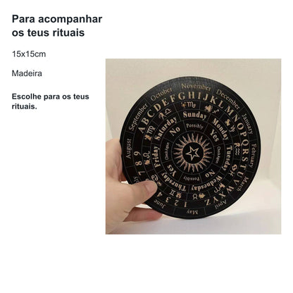 Placa de Adivinhação em Madeira - Conexão Espiritual (15x15cm) — benefícios, utilização e características