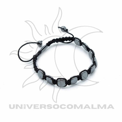Pulseira preta ajustável com contas redondas metálicas