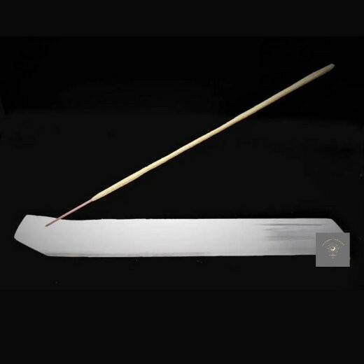 Suporte de Incenso em Selenite: Elegância e Purificação - Universo com Alma ®